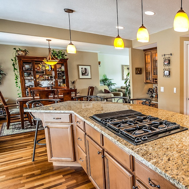 Clean and tidy home kitchen